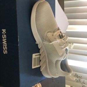 Brand new white k•Swiss